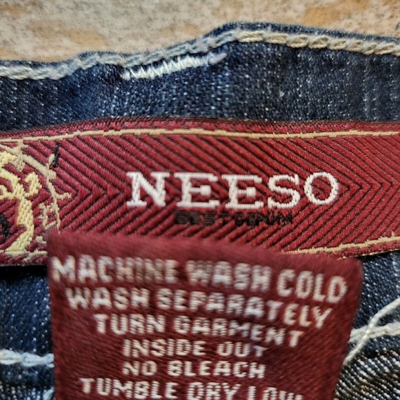 Nesso Denim Jeans Womens Sz 14 Thick Stitching Blue Dark Wash Distressed Stretch - Picture 4 of 10